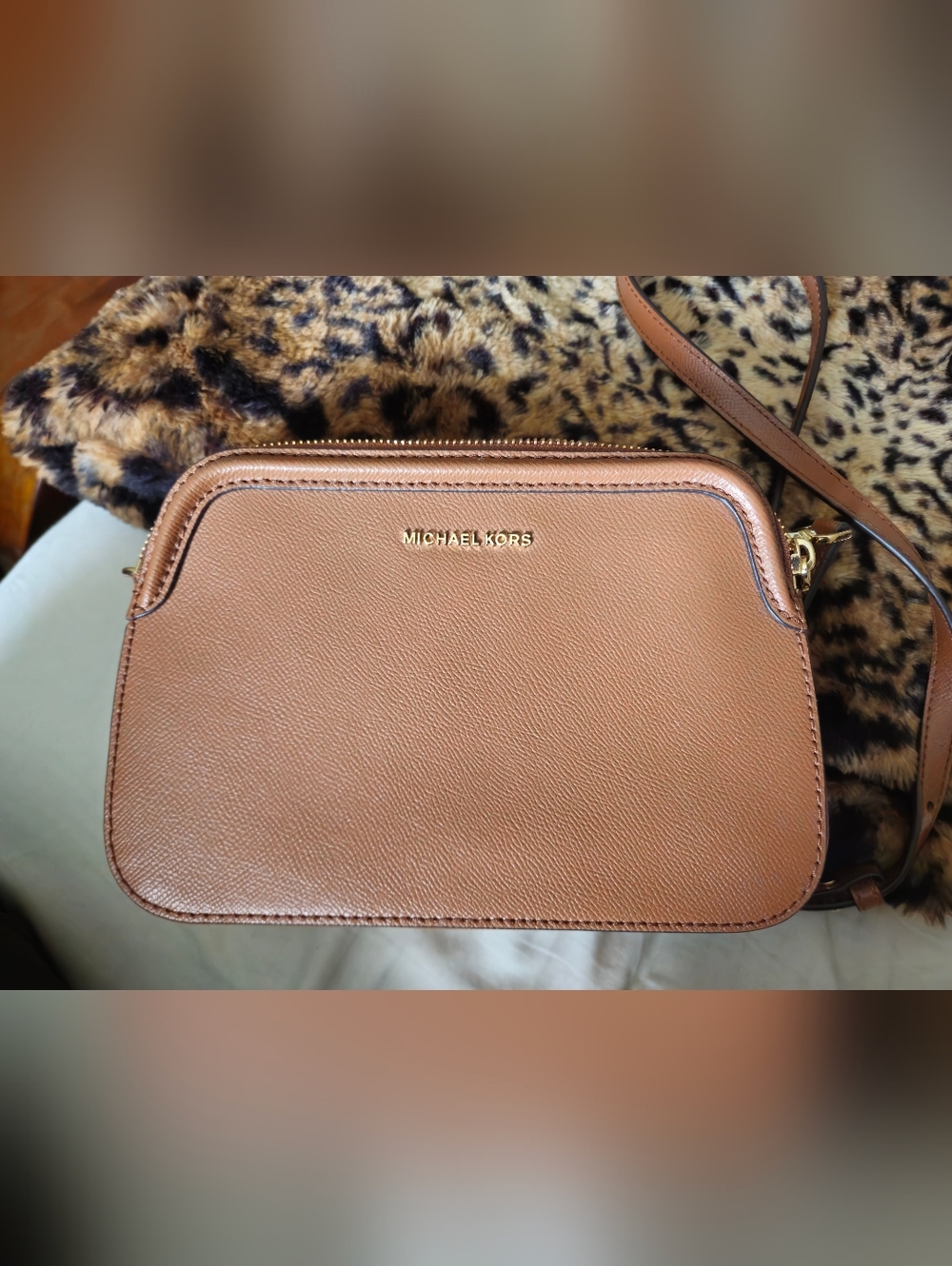 Michael Kors Crossbody Houston Large Crossgrain Leather Double-Zip Crossbody Bag - Picture 2 of 9